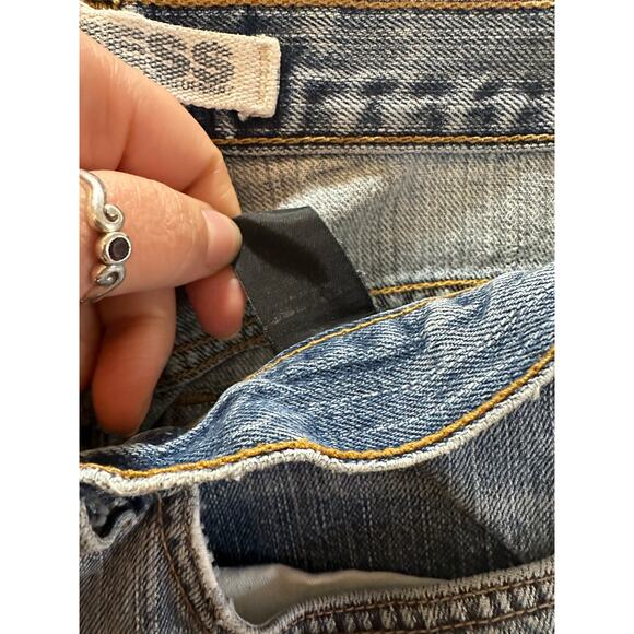 EXPRESS Jeans – Straight Leg Medium Wash – Women’s (Vintage Y2K) - Picture 5 of 5